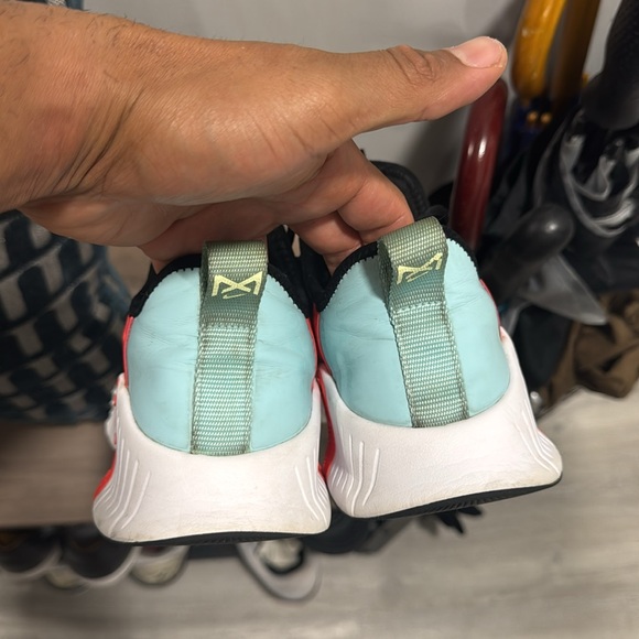 2020Nike Wmns Free Metcon 3 'Glacier Ice Crimson' - Picture 7 of 10